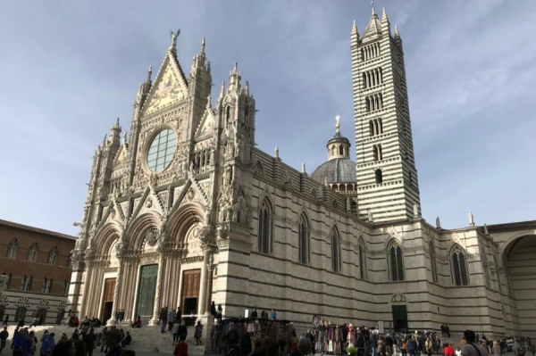 Il Duomo|L&#039;ingresso a Siena|Un po&#039; di cultura .... non guasta|Energia a go go ....|Piazza del Campo|Momenti intensi di condivisione||Le Credenziali||||